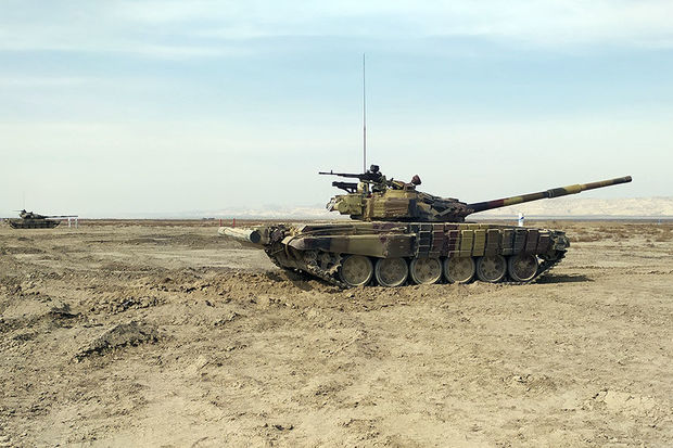 Azərbaycan Ordusunun tank bölmələrinin döyüş hazırlığı yoxlanılıb -