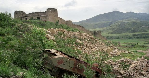 Ermənistanın yaxın saatlarda kapitulyasiya sənədini imzalayacağı gözlənilir