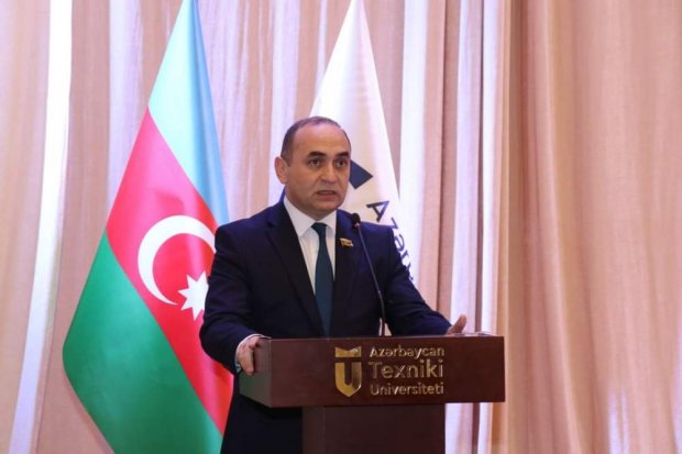 Millət vəkili distant təhsilin yaratdığı çətinliklərdən danışdı