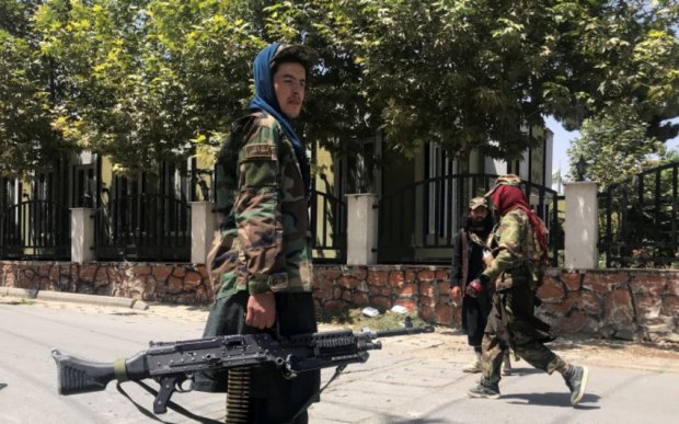 "Taliban" keçmiş hərbçiləri qurduğu orduya qəbul edir