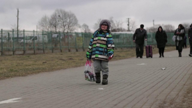 Ağlaya-ağlaya Ukraynanı tərk edən 11 yaşlı Həsən
