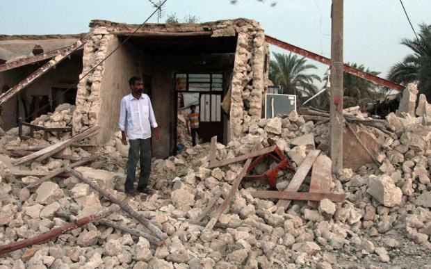 İranda zəlzələ nəticəsində bir kənd tamamilə dağıldı