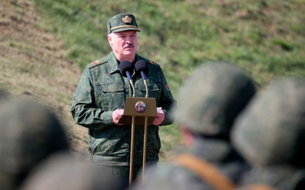 Belarus Ukrayna ilə sərhəddə təlimlərə başladı Belarus Ukrayna ilə sərhəddə təlimlərə başladı
