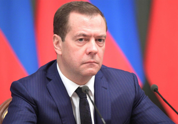 Medvedev Ukraynanı 4 dövlət arasında bölən xəritə paylaşdı
