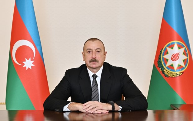 İlham Əliyev BP-nin regional prezidentini təltif etdi