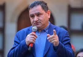 “Bu adam makler Fuad Babayev qruplaşmasına aiddir” - Deputatdan təhsillə bağlı “Bu adam makler Fuad Babayev qruplaşmasına aiddir” - Deputatdan təhsillə bağlı