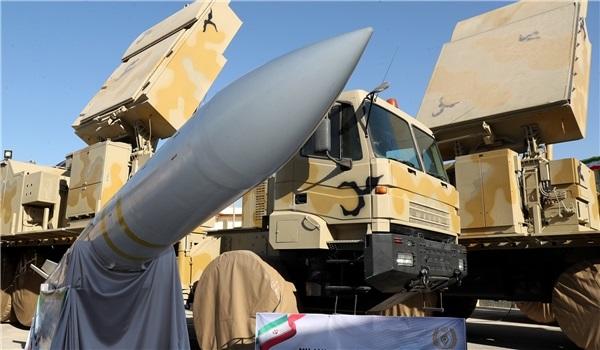 İran yeni ballistik raketini təqdim etdi