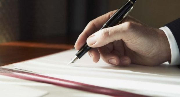 İlham Əliyev dövlət agentliyinə 5,3 milyon manat ayırdı İlham Əliyev dövlət agentliyinə 5,3 milyon manat ayırdı