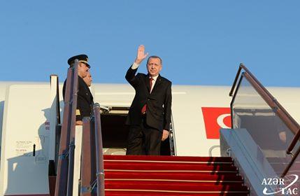 Ərdoğanın olduğu təyyarə Zəngilan aeroportuna eniş etdi Ərdoğanın olduğu təyyarə Zəngilan aeroportuna eniş etdi