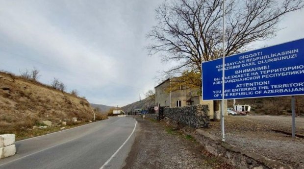 Gorus-Qafan yolunun 21 km-lik hissəsi Ermənistan deyil - Gorus-Qafan yolunun 21 km-lik hissəsi Ermənistan deyil -
