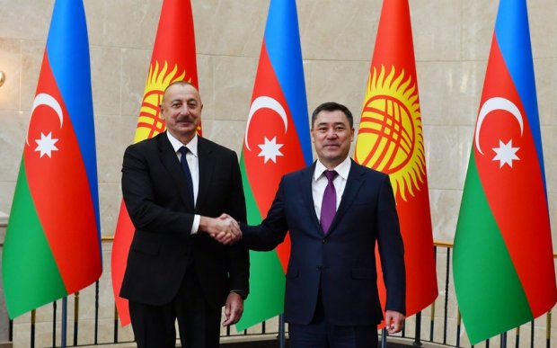 İlham Əliyevin Bişkekdə rəsmi qarşılanma mərasimi olub İlham Əliyevin Bişkekdə rəsmi qarşılanma mərasimi olub