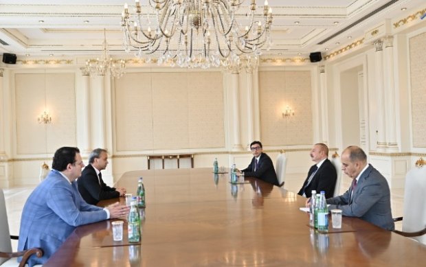İlham Əliyev Beynəlxalq Şahmat Federasiyasının Prezidentini qəbul etdi