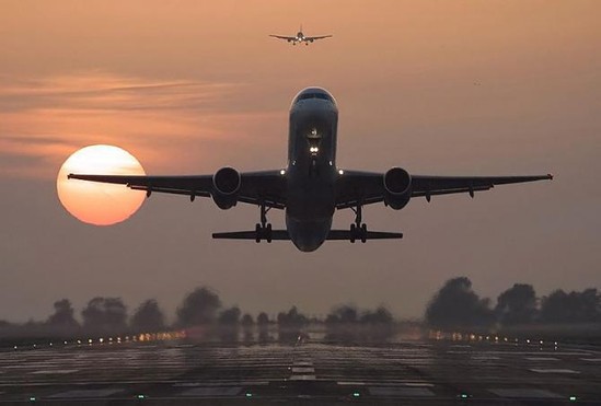 İran təyyarəsində bomba: Dehli qırıcı qaldırdı