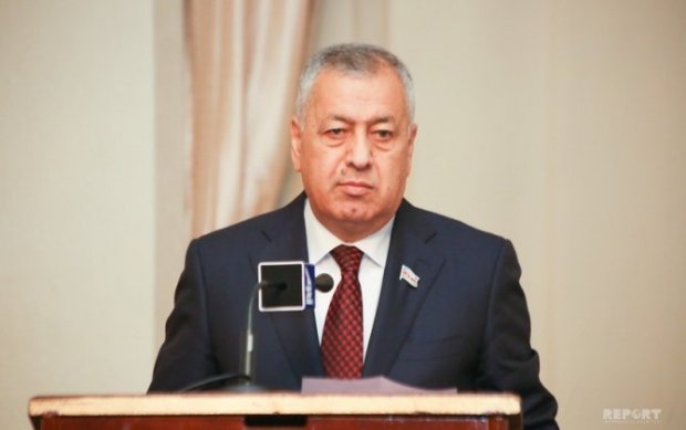 "Azərbaycanla Türkiyə arasında dərmanların qiymətində 7 dəfə fərq var" "Azərbaycanla Türkiyə arasında dərmanların qiymətində 7 dəfə fərq var"