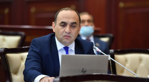 Kişi müəllimlərin sayının azlığı narahatlıq doğurur - Deputat Kişi müəllimlərin sayının azlığı narahatlıq doğurur - Deputat
