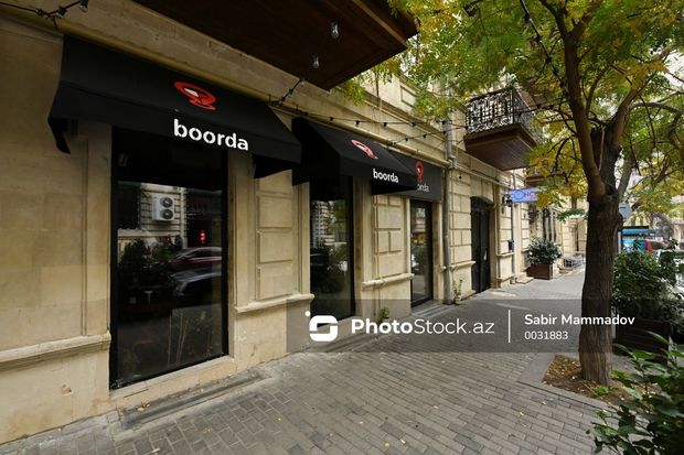 Restorana çevrilən XIX əsrin memarlıq abidəsi hələ də əvvəlki vəziyyətinə qaytarılmayıb: İki ay keçib