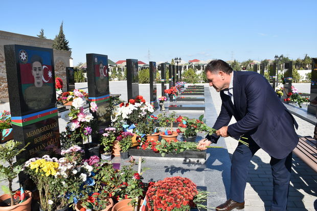 Şəhidlərimizin əziz xatirələri anılıb Şəhidlərimizin əziz xatirələri anılıb