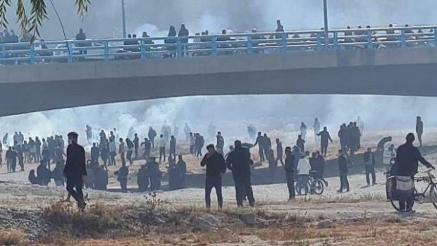 Molla rejimi həbs etdiyi 17-18 yaşlı qızları… - Güneyli