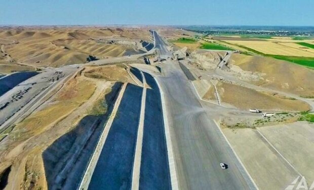 Prezidentin nümayəndəsi Zəngəzur dəhlizindən danışdı