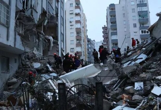 Türkiyədə zəlzələdə ölənlərin sayı Türkiyədə zəlzələdə ölənlərin sayı