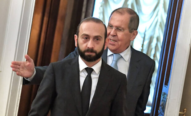 Mirzoyan Lavrova zəng etdi