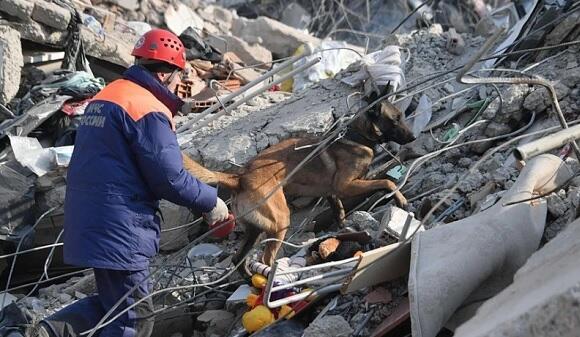 Rusiya xilasediciləri Türkiyədən geri qayıdır Rusiya xilasediciləri Türkiyədən geri qayıdır