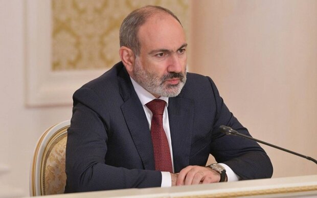 KİV: “Paşinyan Ermənistan İctimai Televiziyasına Azərbaycan bayrağını yandıran şəxsi işdən çıxarmağı tapşırıb” KİV: “Paşinyan Ermənistan İctimai Televiziyasına Azərbaycan bayrağını yandıran şəxsi işdən çıxarmağı tapşırıb”