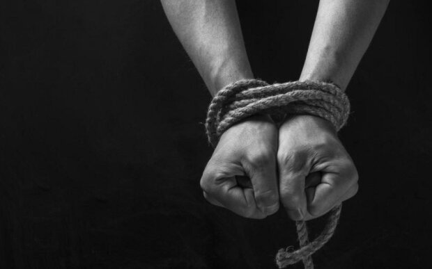 Bakıda Pakistan vətəndaşları öz həmyerlilərini oğurlayaraq 20 min dollar tələb edib Bakıda Pakistan vətəndaşları öz həmyerlilərini oğurlayaraq 20 min dollar tələb edib