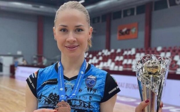 Azərbaycan millisinin voleybolçusu Rumıniya çempionatının bürünc medalını qazanıb