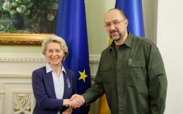 Ukraynanın Baş naziri Avropa Komissiyasının Prezidenti ilə ölkəsinin bərpasını müzakirə edib