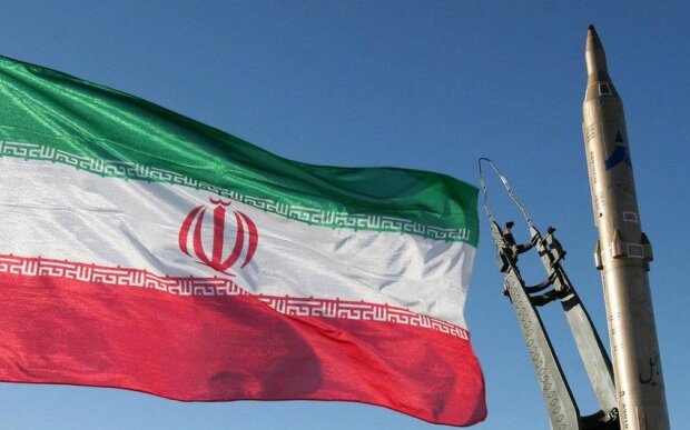 KİV: İran humanitar yardım adı altında Suriyaya silah ötürüb