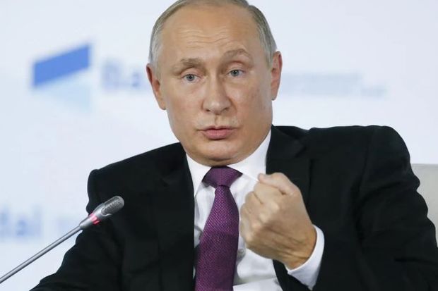 Estoniya - Rusiya sərhədində Putinin “qanlı” təsviri peyda oldu