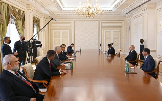 Prezident İlham Əliyev Slovakiya parlamentinin sədrini qəbul edib