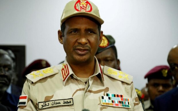 Sudanın xüsusi təyinatlı qüvvələrinin rəhbəri ordu komandanı ilə görüşə hazır olduğunu açıqlayıb