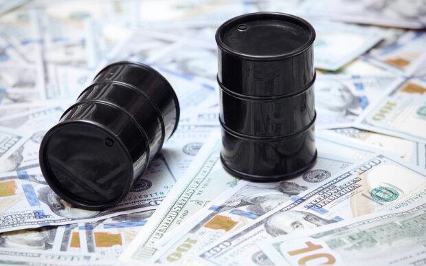 ABŞ-da ehtiyatların artması nefti ucuzlaşdırıb
