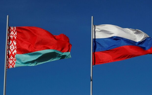 Rusiya və Belarus arasında hərbi əməkdaşlığa dair saziş imzalanıb