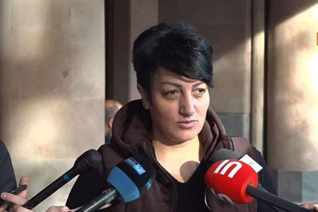 Paşinyanın oğlunu oğurlamaqda təqsirləndirilən qadınla bağlı YENİ QƏRAR Paşinyanın oğlunu oğurlamaqda təqsirləndirilən qadınla bağlı YENİ QƏRAR
