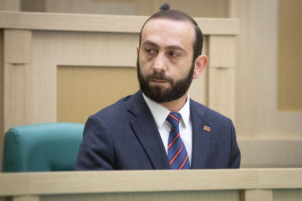 Ermənistan XİN rəhbəri: “Qarabağın statusu ilə bağlı danışıqlar aparmağa iddialı deyilik” Ermənistan XİN rəhbəri: “Qarabağın statusu ilə bağlı danışıqlar aparmağa iddialı deyilik”