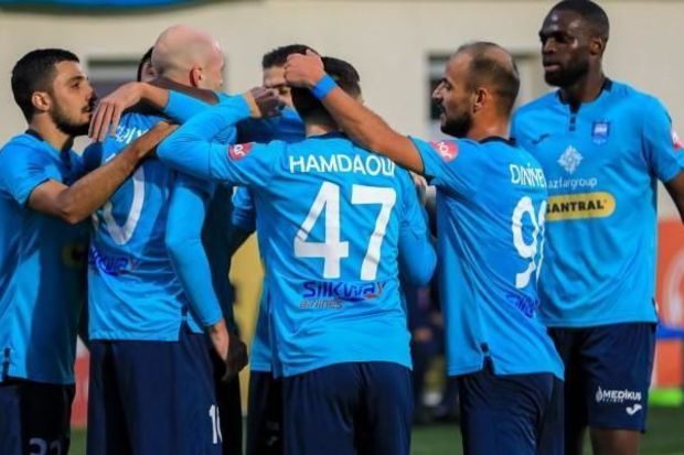 “Zirə” daha 4 futbolçu ilə vidalaşdı