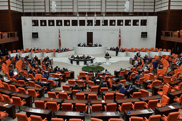 Türkiyənin keçmiş nazirləri parlament komissiyalarının rəhbərləri seçildilər
