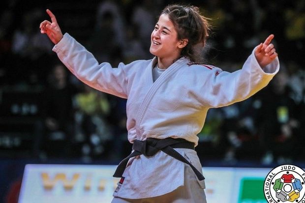 Böyük Dəbilqə: Azərbaycanın qadın cüdoçusu bürünc medal qazanıb