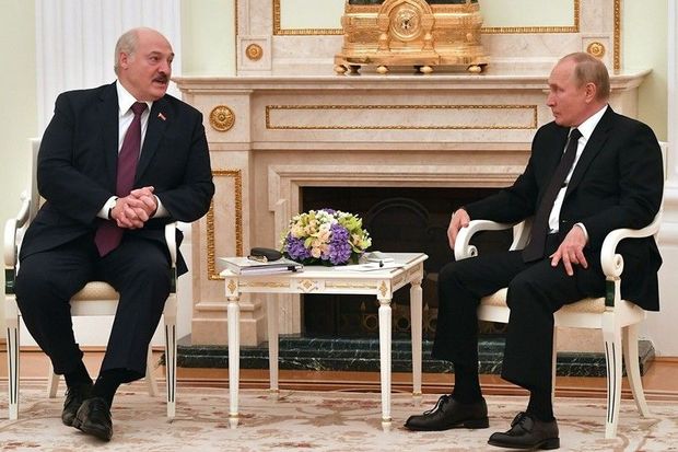 Putin və Lukaşenko Rusiyadakı son durumu müzakirə ediblər