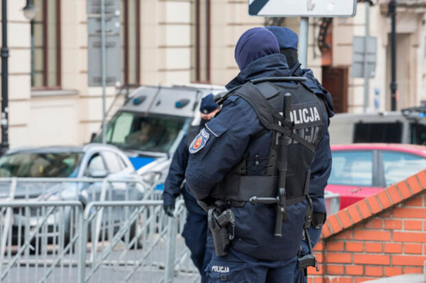Rusiyalı idmançı Polşada casusluq ittihamı ilə saxlanıldı: Moskva dərhal izahat tələb etdi Rusiyalı idmançı Polşada casusluq ittihamı ilə saxlanıldı: Moskva dərhal izahat tələb etdi