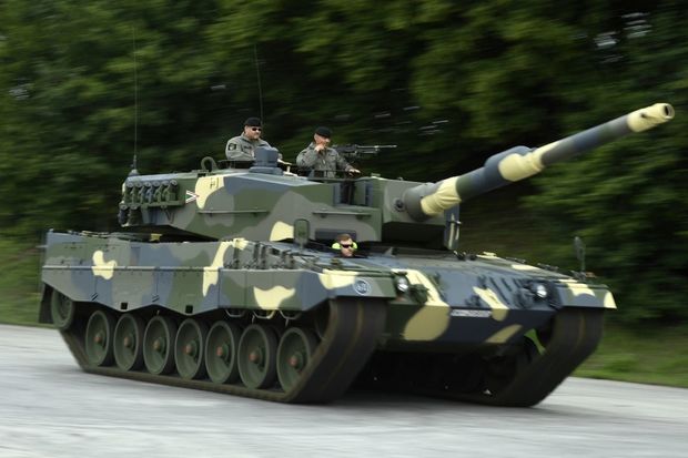 “Leopard” tanklarına görə Berlin və Varşava arasında qalmaqal yaranıb “Leopard” tanklarına görə Berlin və Varşava arasında qalmaqal yaranıb