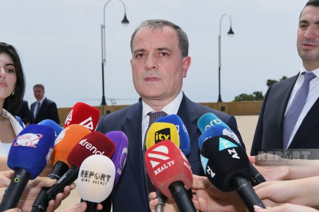 Ceyhun Bayramov: “Ermənistanla münasibətlərin normallaşması istiqamətində intensiv işlər gedir” Ceyhun Bayramov: “Ermənistanla münasibətlərin normallaşması istiqamətində intensiv işlər gedir”