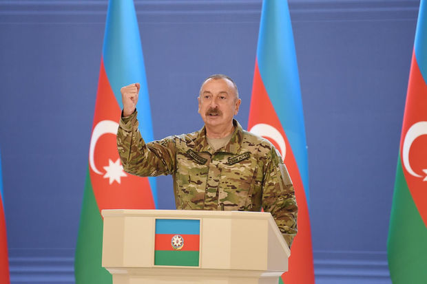 Azərbaycan Prezidenti: “Silahlı Qüvvələrimizin modernləşdirilməsi istiqamətində işlər plan üzrə gedir” Azərbaycan Prezidenti: “Silahlı Qüvvələrimizin modernləşdirilməsi istiqamətində işlər plan üzrə gedir”
