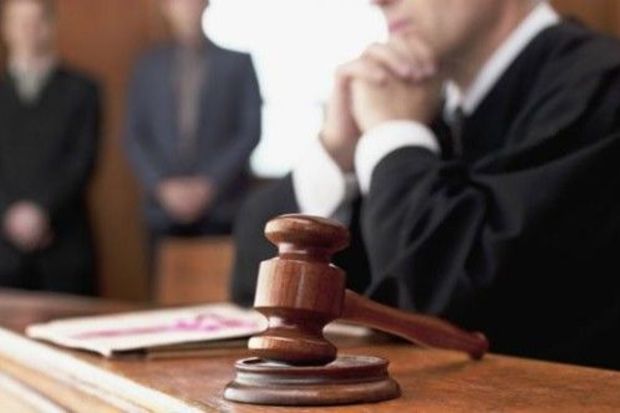 Gömrük İdarəsinin baş inspektoruna cinayət işi açıldı
