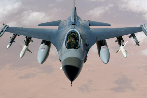 Bayden Ukrayna hərbçilərinin “F-16”nı idarə etmək üçün təlim keçmələrinə razılıq verib Bayden Ukrayna hərbçilərinin “F-16”nı idarə etmək üçün təlim keçmələrinə razılıq verib