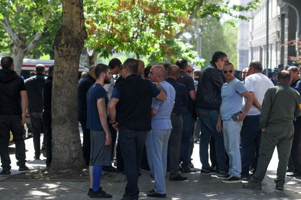 Erməni əsgərin atası: “Gedib Azərbaycan pasportu alacağam”