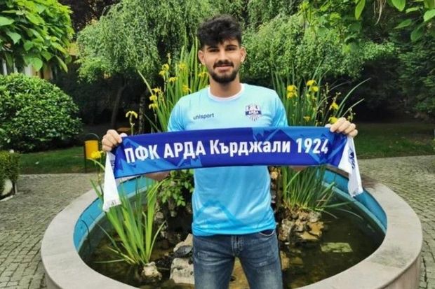 Azərbaycanlı futbolçu Bolqarıstan klubunda qol hesabını açıb
